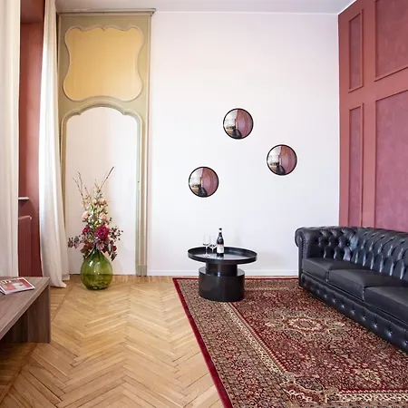 Palazzo Ratti Boutique アパートホテル 4*