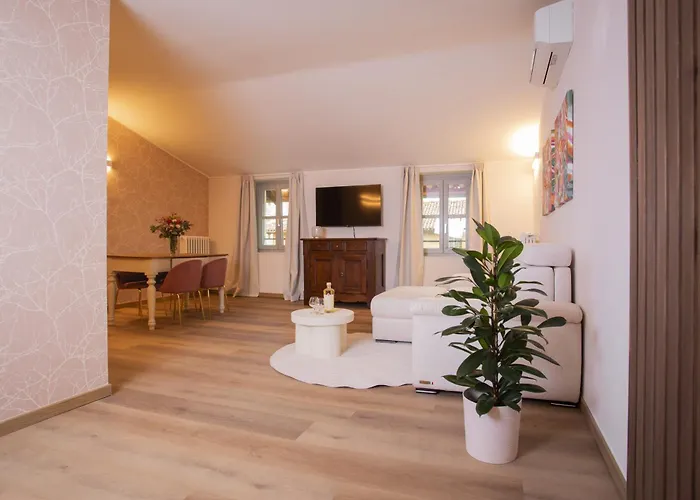 Palazzo Ratti Boutique アパートホテル 4*