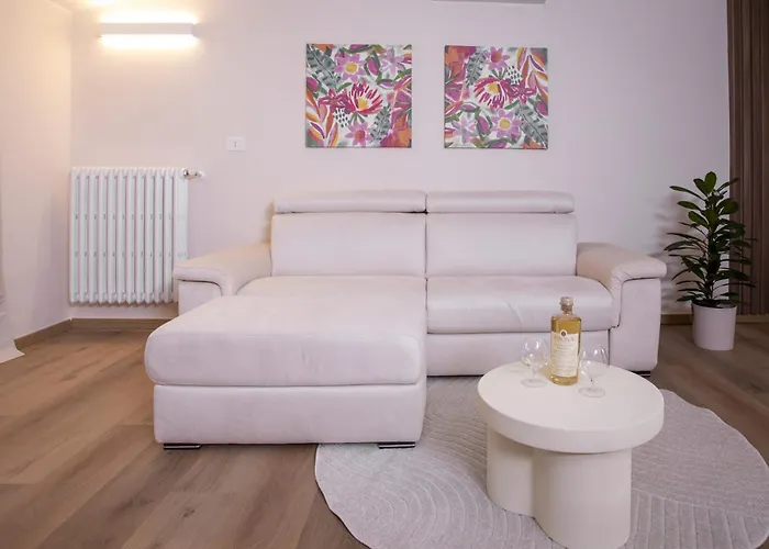 アパートホテル Palazzo Ratti Boutique 4*