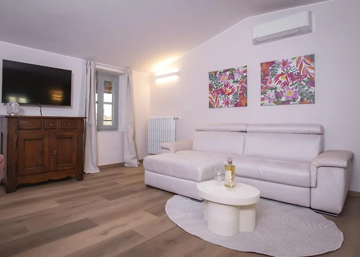 アパートホテル Palazzo Ratti Boutique