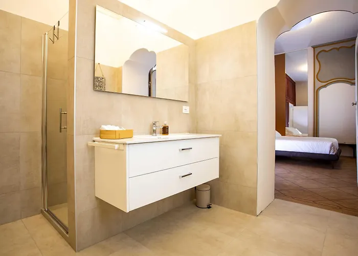 Palazzo Ratti Boutique アパートホテル ケラスコ